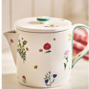 Anthropologie Annie Stoneware Teapot NWT